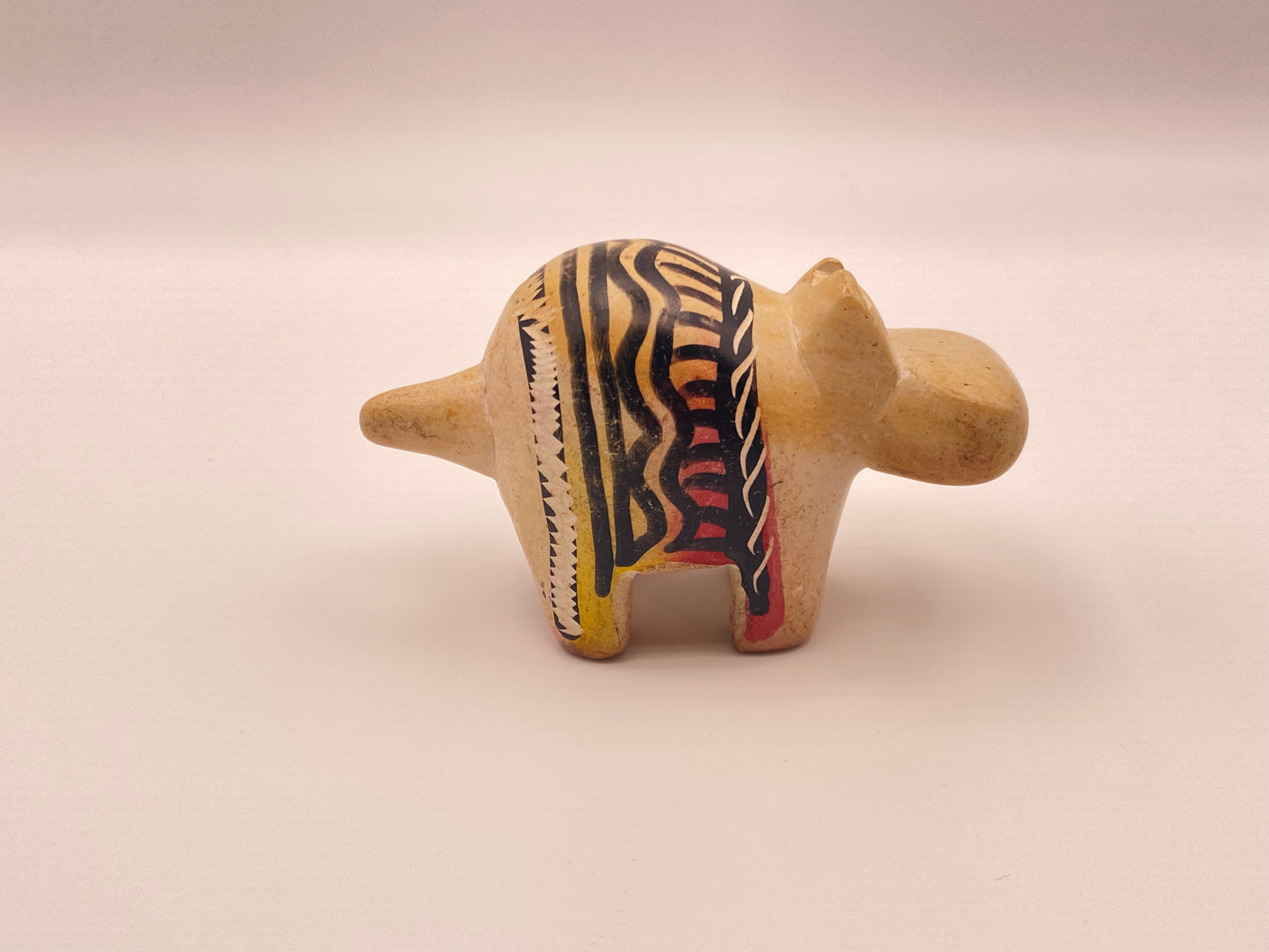 Hand-crafted soap stone Hippo - Beige Fade