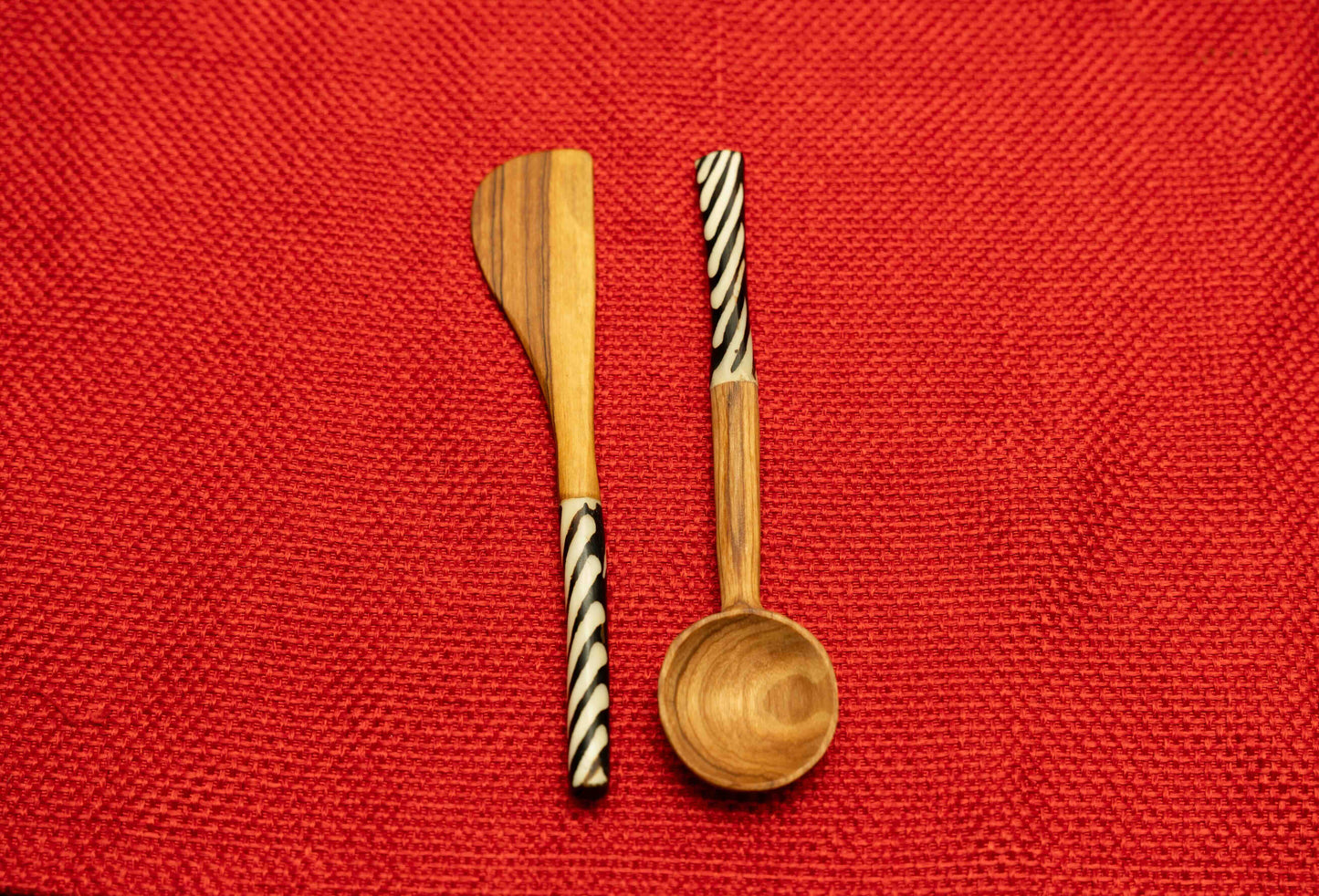 Medium Handcrafted Wooden Cutlery Set – Bone-Inlay Handles
